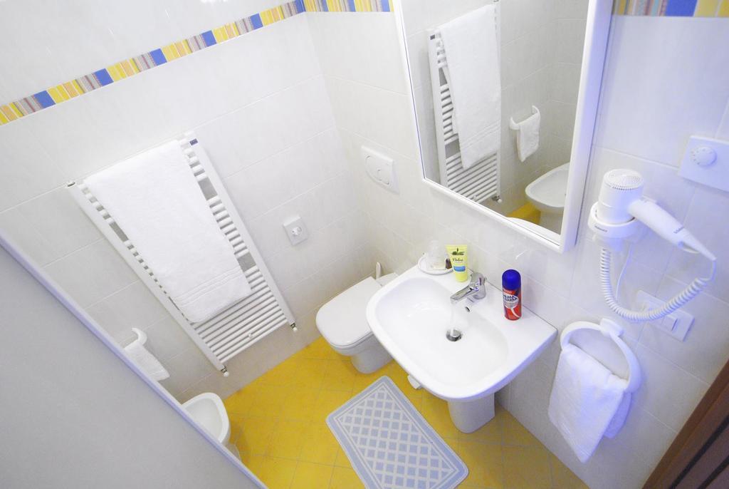Camere Delfini Palmanova Exteriör bild
